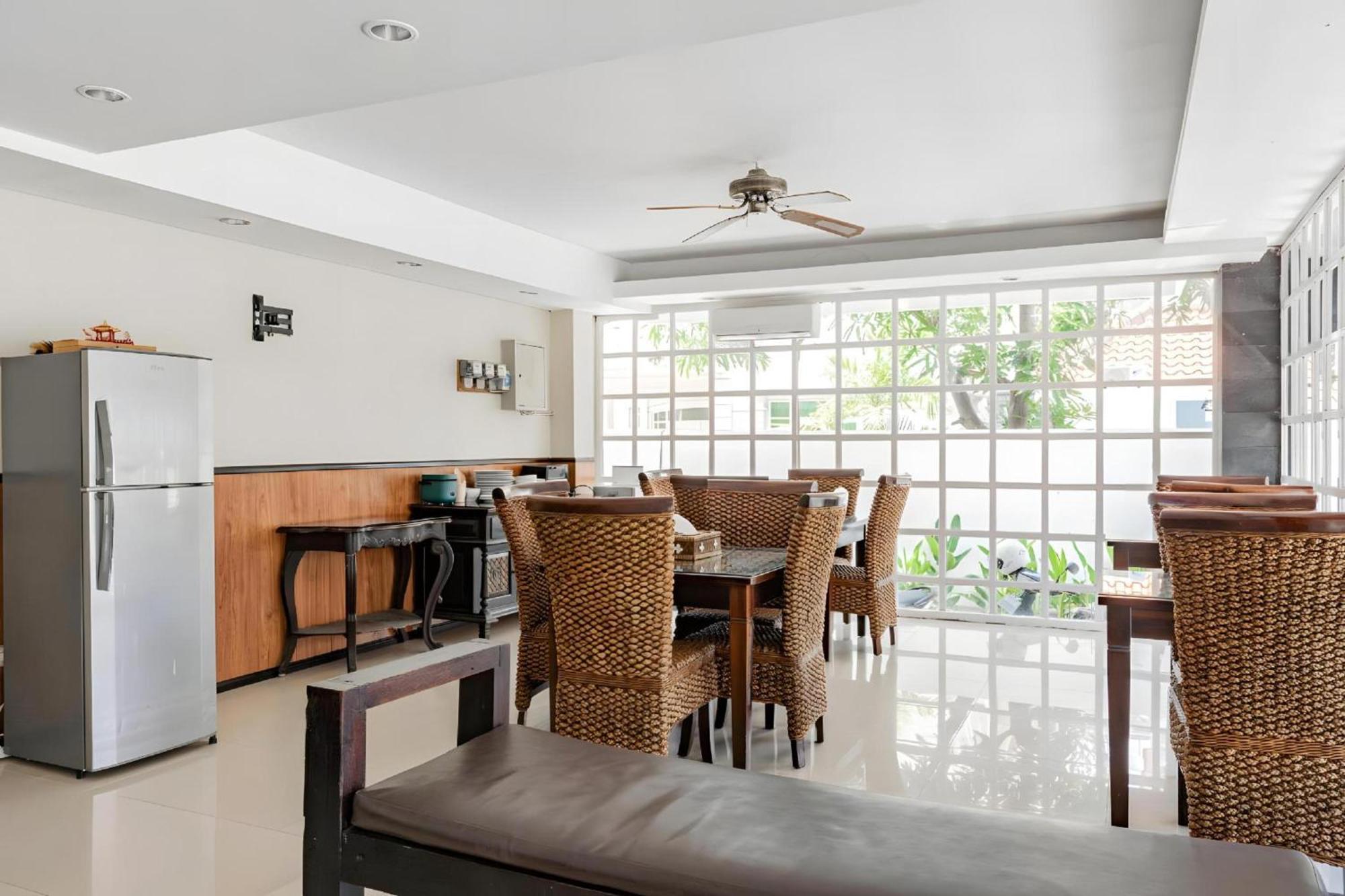 Collection O Kuta Near Airport Ngurah Rai Hotel Exterior foto